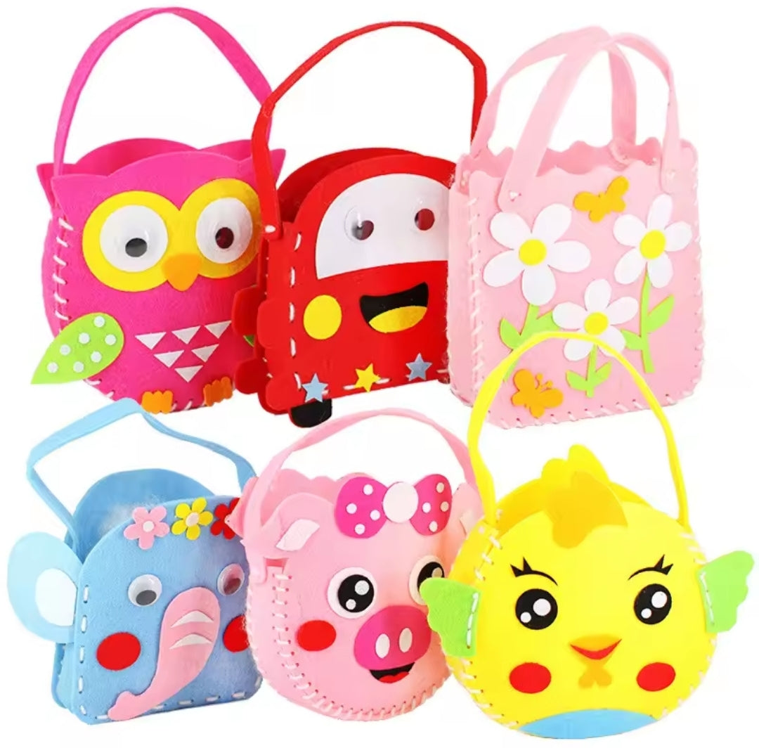 🧵 Kit Créatif DIY – Sacs à Main pour Enfants en Feutrine (4 Modèles)